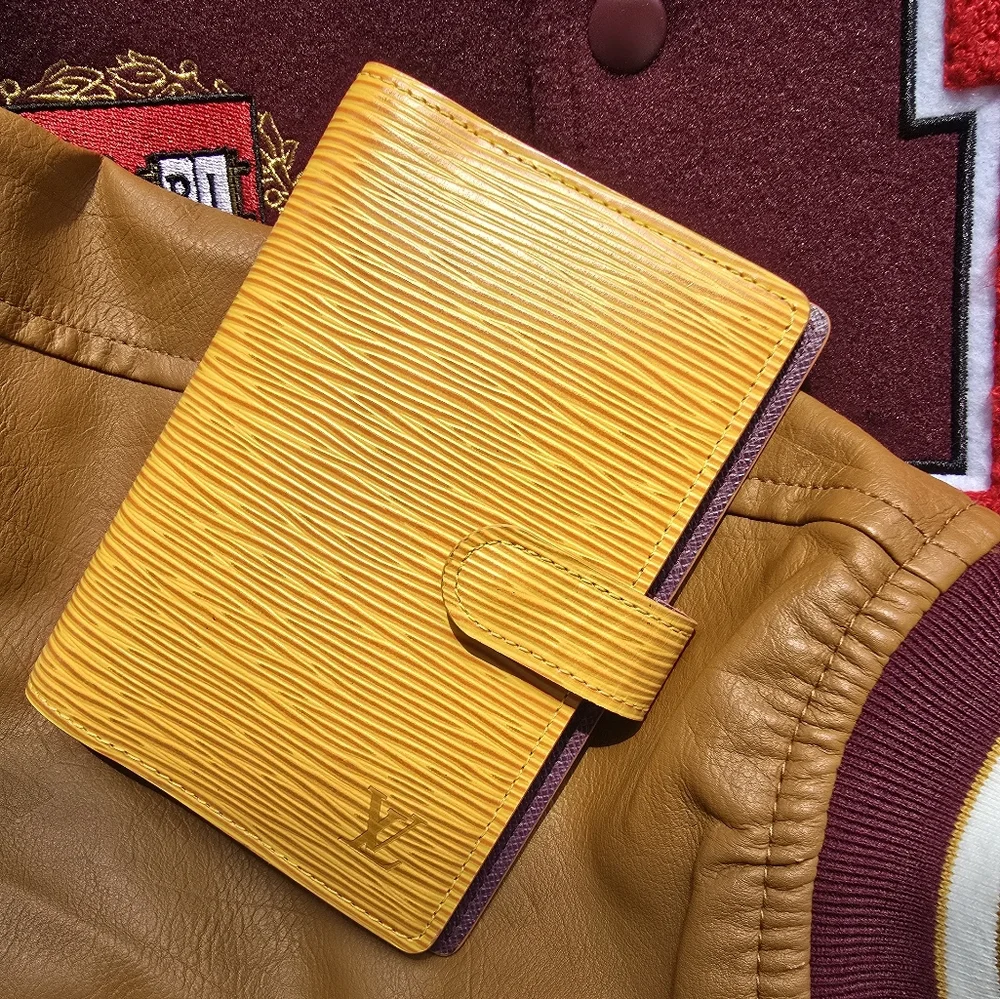 Authentic Louis Vuitton Mustard Yellow Agenda Wallet - Picture 2 of 12